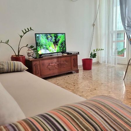 Apartamento Ultimo Piano Con Parcheggio Trieste Exterior foto