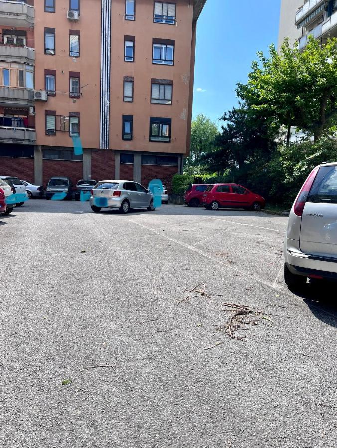 Apartamento Ultimo Piano Con Parcheggio Trieste Exterior foto