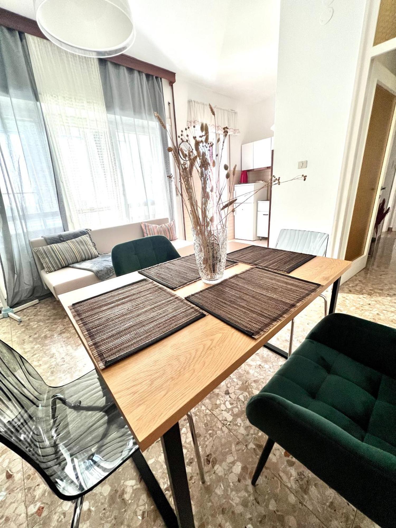 Apartamento Ultimo Piano Con Parcheggio Trieste Exterior foto