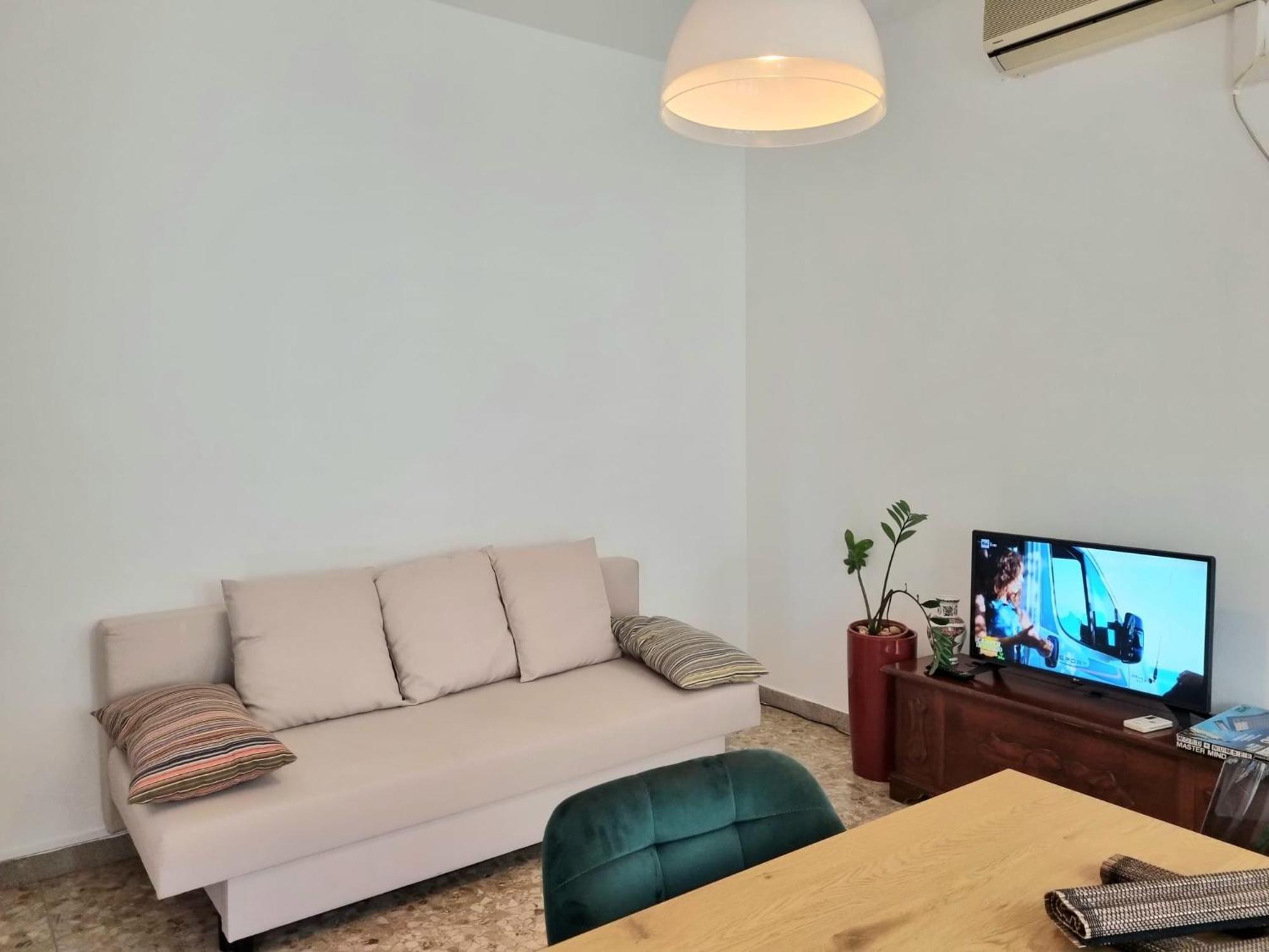 Apartamento Ultimo Piano Con Parcheggio Trieste Exterior foto